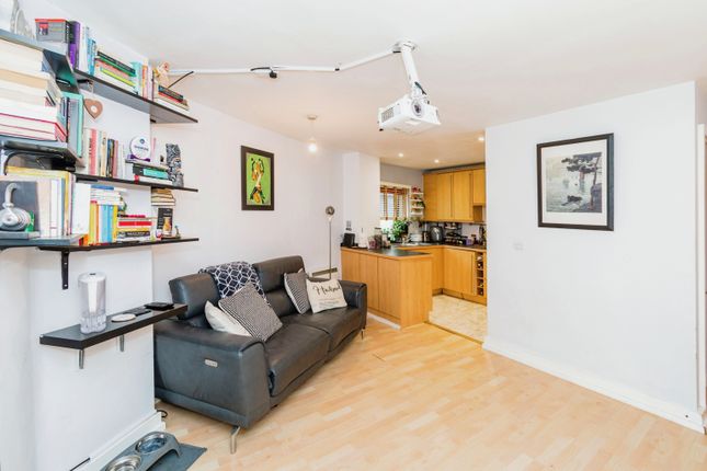 Flat for sale in Channel Way, Ocean Village, Southampton, Hampshire