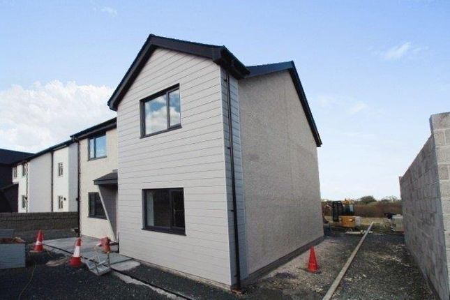 Detached house for sale in Maes Y Ffynnon, Bethel, Caernarfon