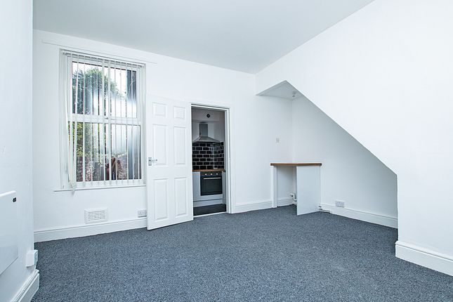Flat A,12 Suburban Road, Liverpool photo 3