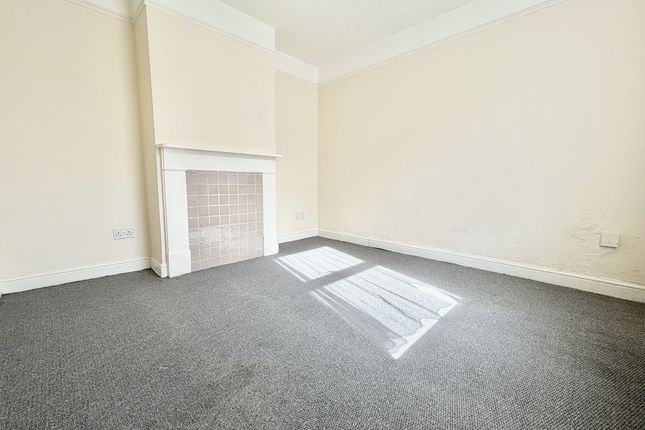 119, Hunnyhill, Newport photo 4