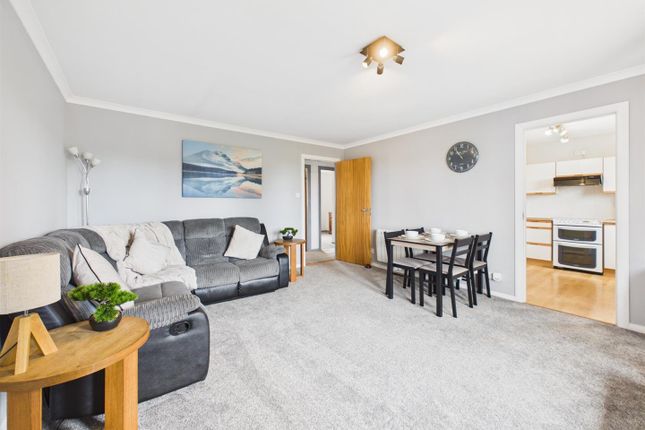 Flat 3, 18, Balformo Road, Perth photo 2