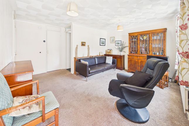 2-bed house on 30 Plantsman Close, Norwich, £260,000