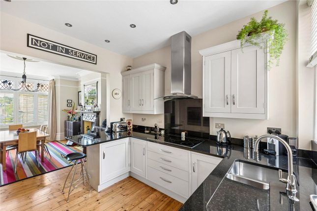 8, Hornsey Lane Gardens, London photo 3