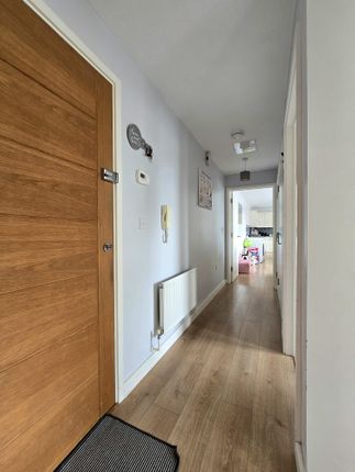 Flat 10,Park House Apartments, Kingsley Park Terrace, Northampton photo 4