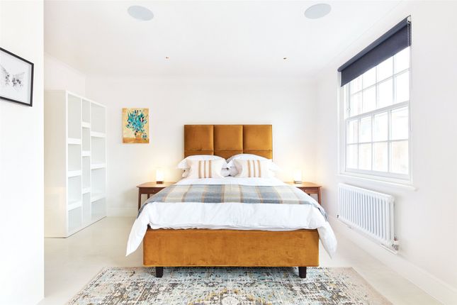 Terraced house to rent in Shawfield Street, Chelsea, London