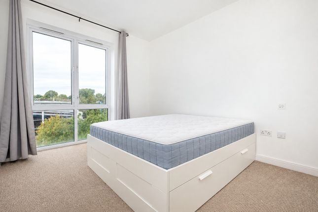 Flat 17, Aura House, 39, Melliss Avenue, Richmond photo 4