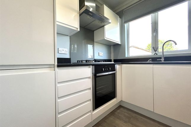 50, Blackthorn Avenue, Glasgow photo 3