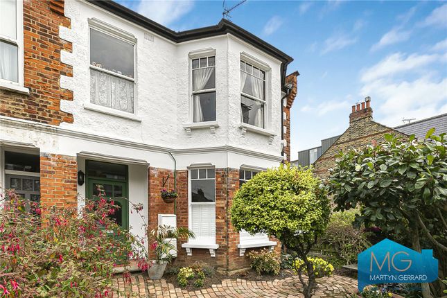 Thumbnail Flat for sale in Crescent Road, Alexandra Park, London
