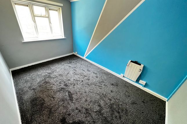 24, Graiseley Street, Wolverhampton photo 4