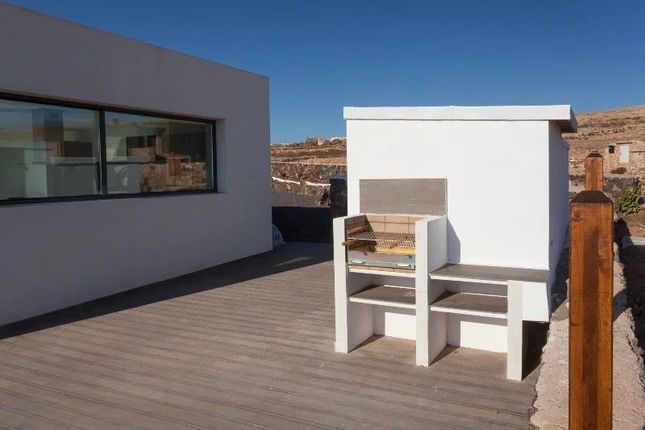 Villa for sale in Tindaya, 35649, Spain