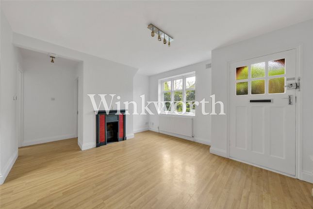 Thumbnail Flat to rent in Addison Way, London