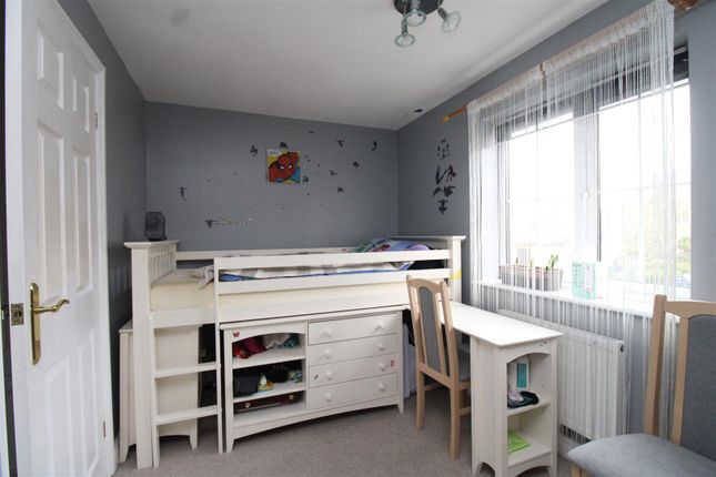 22, St. Katherines Mews, Peterborough photo 5