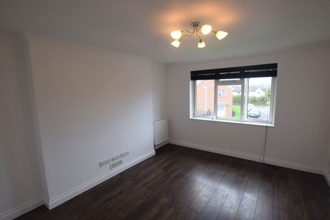24, Farrant Close, Taunton photo 4