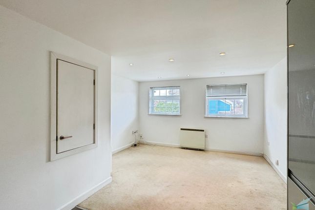 104a, Albemarle Road, Ashford photo 5