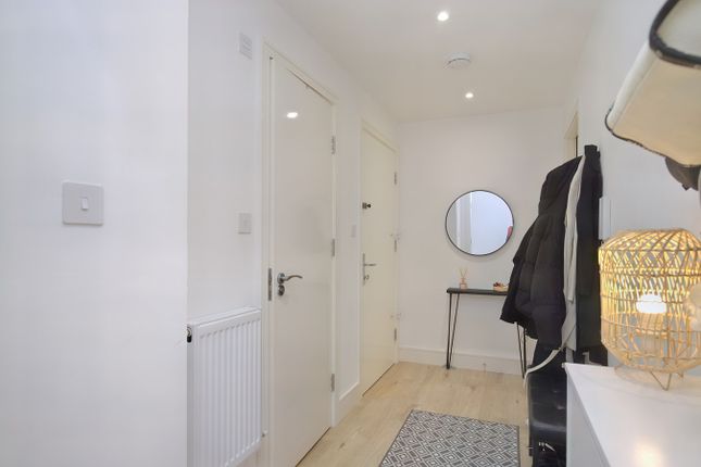 Flat for sale in Midland Road, Luton