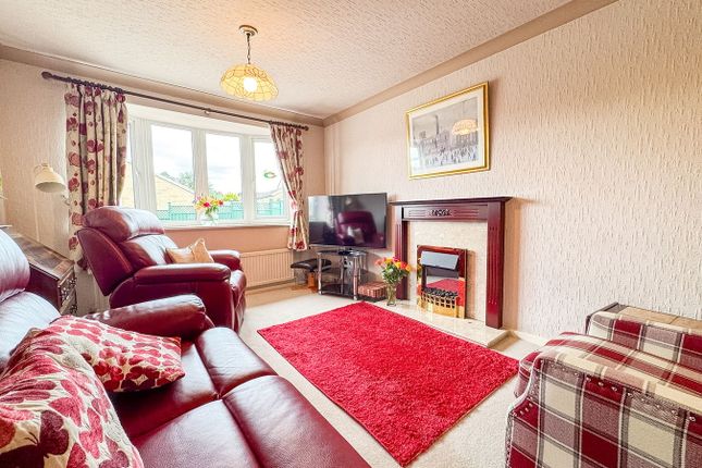 20, Marlbeck Close, Holmfirth photo 4