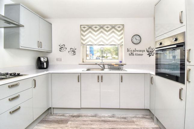 28 Kingston Road, Glasgow photo 3