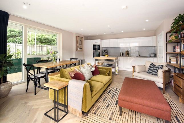 Living Room/Kitchen