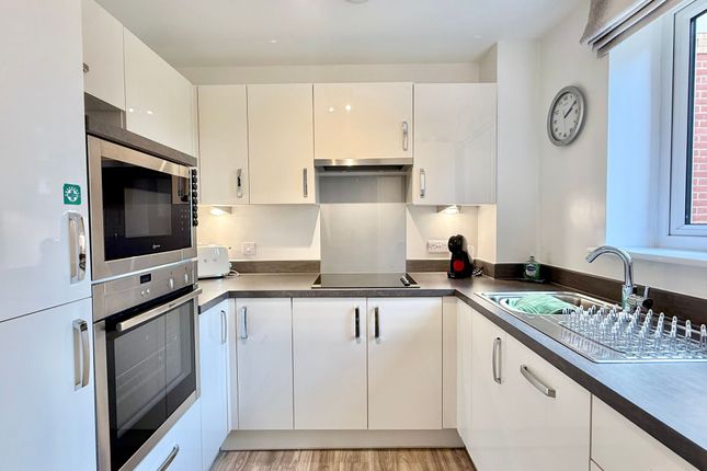 13 Coppice Gate Beaulieu Road, Southampton photo 4