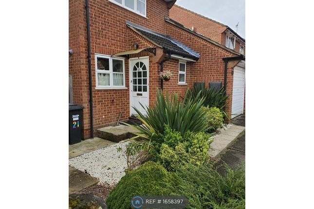 Thumbnail Semi-detached house to rent in St. Michaels Court, Slough