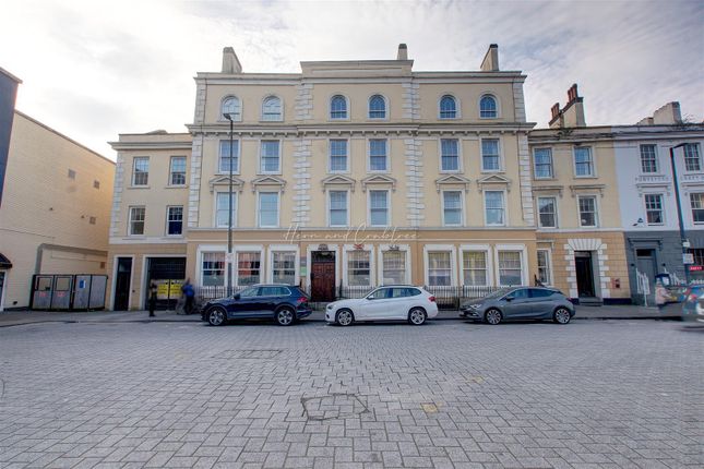 Flat for sale in Bute Crescent, Cardiff