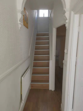 Thumbnail Terraced house to rent in Oxford Street, Swansea
