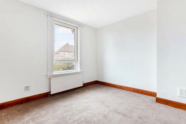 Terraced house to rent in Moss Side Avenue, Airdrie