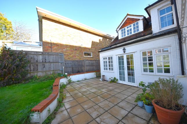 Thumbnail Semi-detached house to rent in Roman Lea, Cookham, Maidenhead, Berkshire