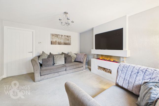 12 Meadowsweet Mews, Norwich photo 5