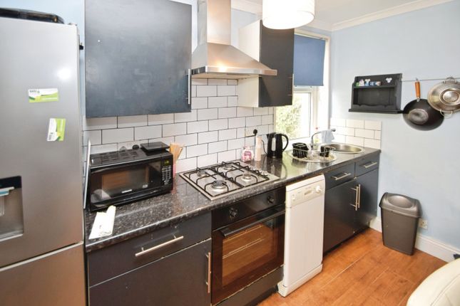 5, Agnes Street, Keighley photo 4