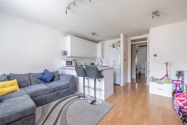 Flat for sale in Maypole Road, Taplow