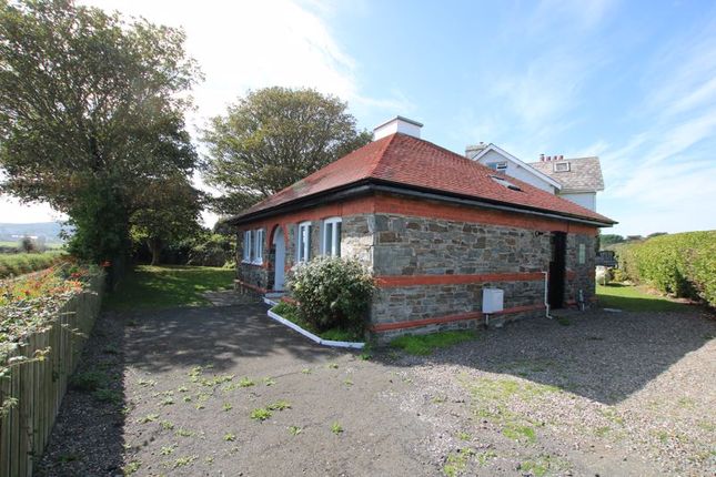 Thumbnail Cottage for sale in The Gate House, Castletown Road, Port St Mary