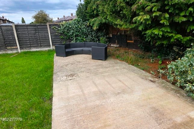 7, Oxenham Road, Warrington photo 4