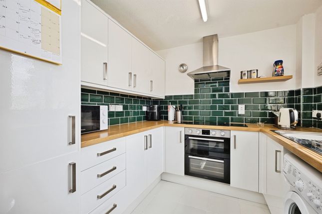 11, Romsey Road, Yeovil photo 4