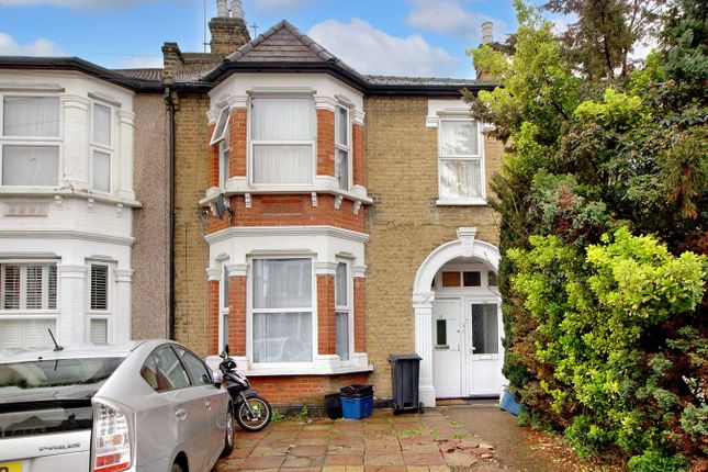 Thumbnail Flat for sale in Bathurst Road, Ilford