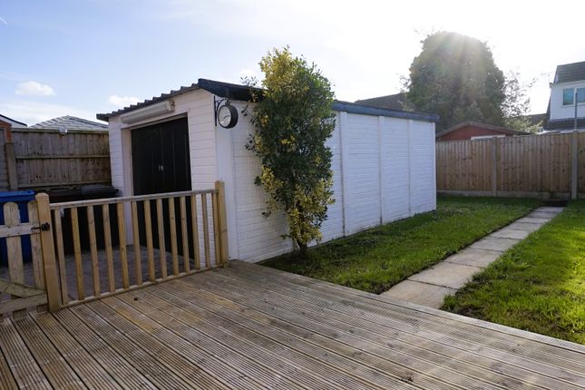 25, Dunster Close, Platt Bridge photo 3