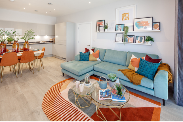 1 bedroom flat for sale in Merrielands Crescent, Dagenham