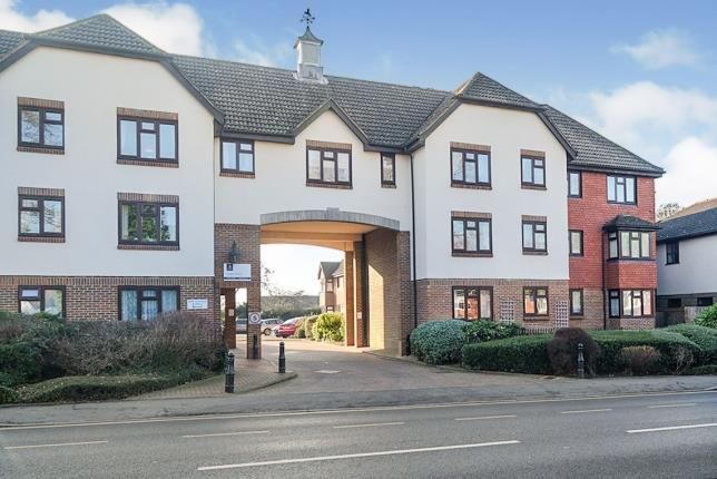 2 bed property for sale in Main Road, Biggin Hill, Westerham, Kent TN16