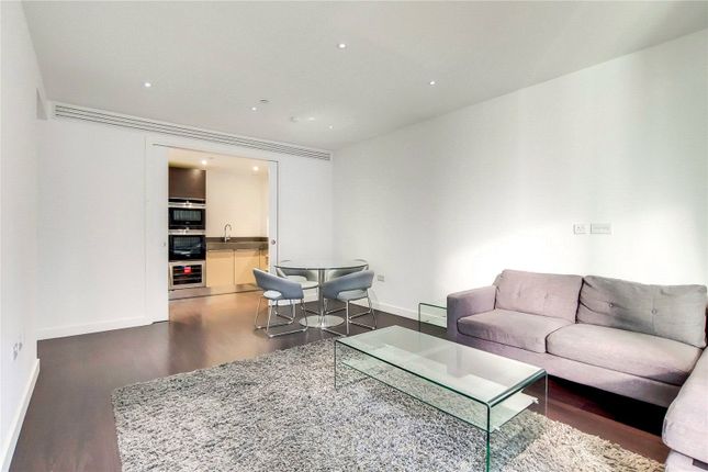 Flat to rent in Meranti House, Aldgate East, London