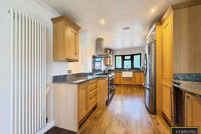 80, Woodberry Road, Wickford photo 2