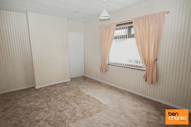 2, Lynn Park Crescent, Durham photo 4