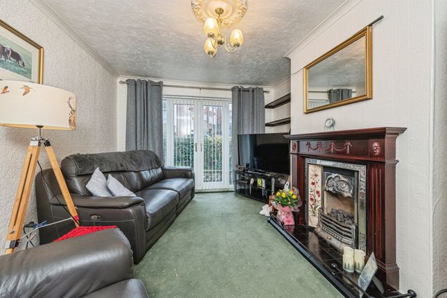 64, Cawley Lane, HECKMONDWIKE photo 3