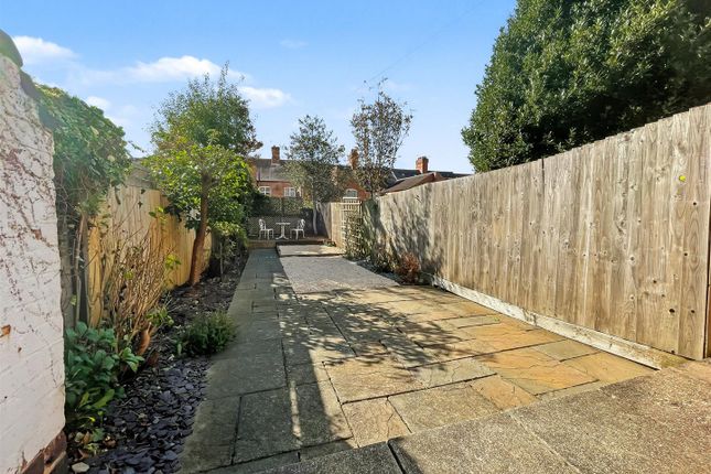 33, Leopold Road, Leicester photo 4