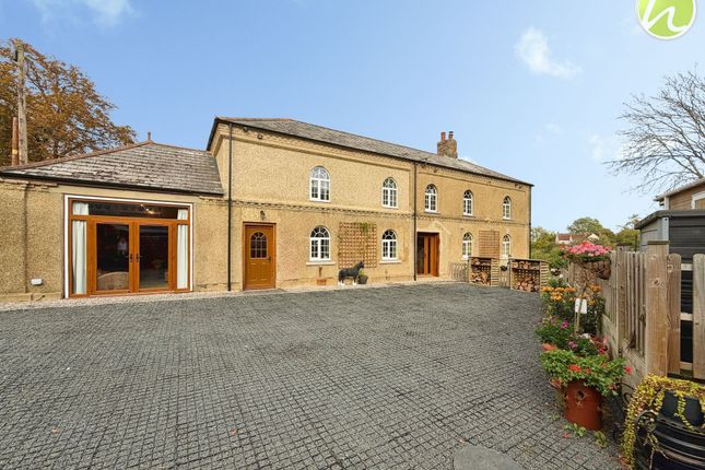 Hall Farm Cottage Mucking Wharf Road, Stanford-Le-Hope photo 3