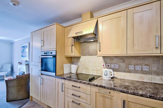 Hamilton Court, Long Road, Canvey Island photo 3