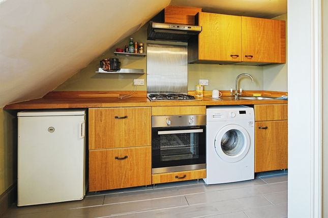 Flat 6, 48, Montpelier Road, Brighton photo 3