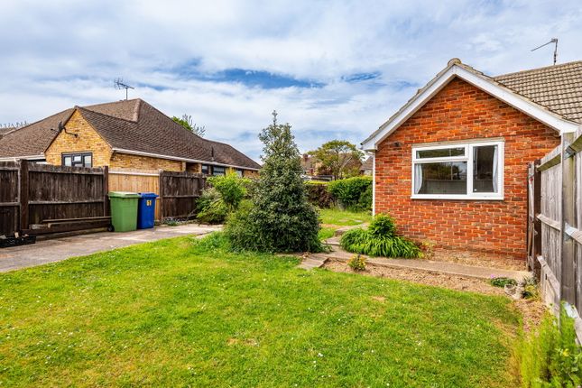 51, Warwick Crescent, Sittingbourne photo 4