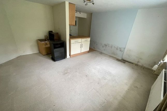 Flat 2 Wellwood House, Wellwood Glade,, Ryde photo 3