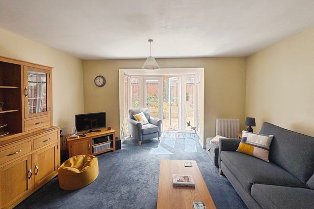 57, Albert Way, Isle of Wight photo 2