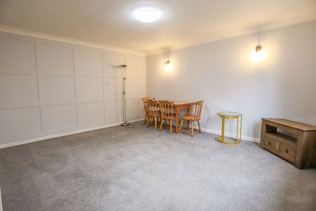 Cobblestone House, Castle Street, Calne photo 2